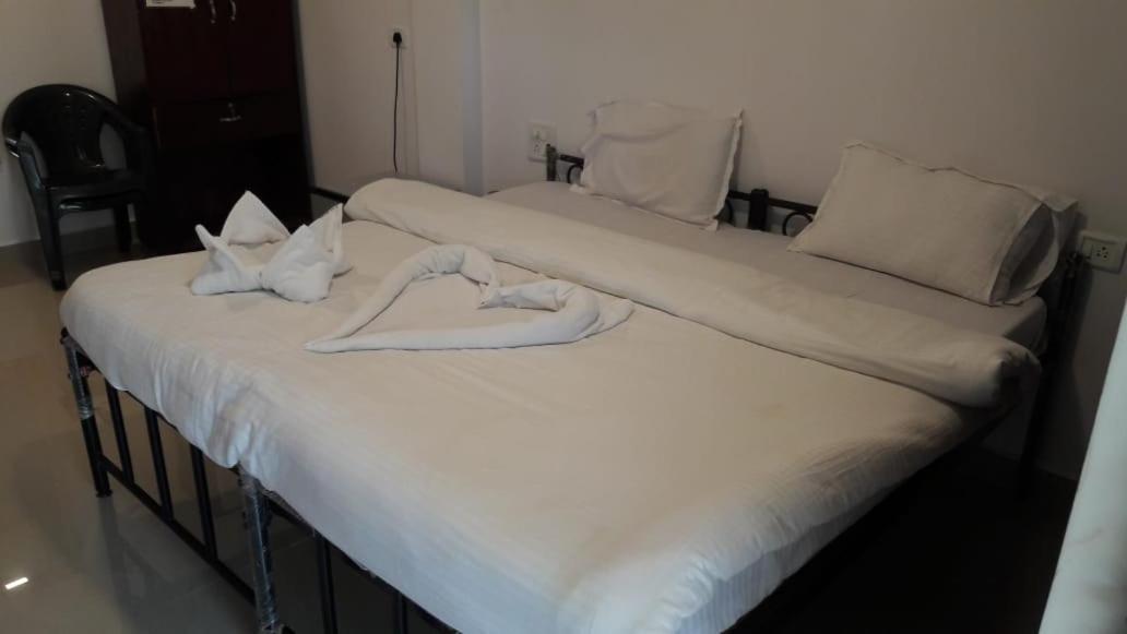 Fullmoon Beach Place Candolim Εξωτερικό φωτογραφία