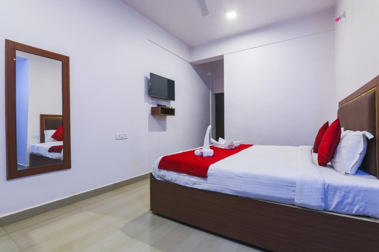 Fullmoon Beach Place Candolim Εξωτερικό φωτογραφία