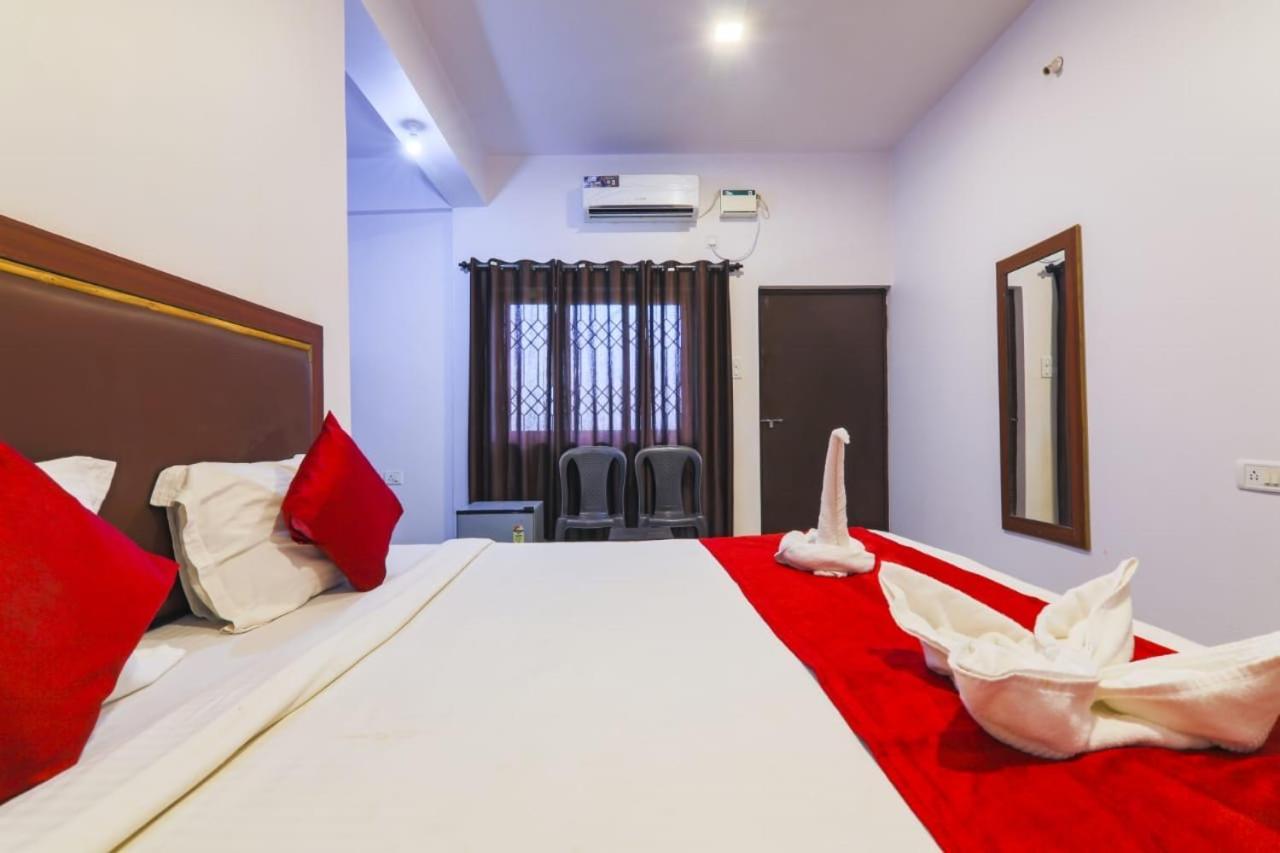 Fullmoon Beach Place Candolim Εξωτερικό φωτογραφία