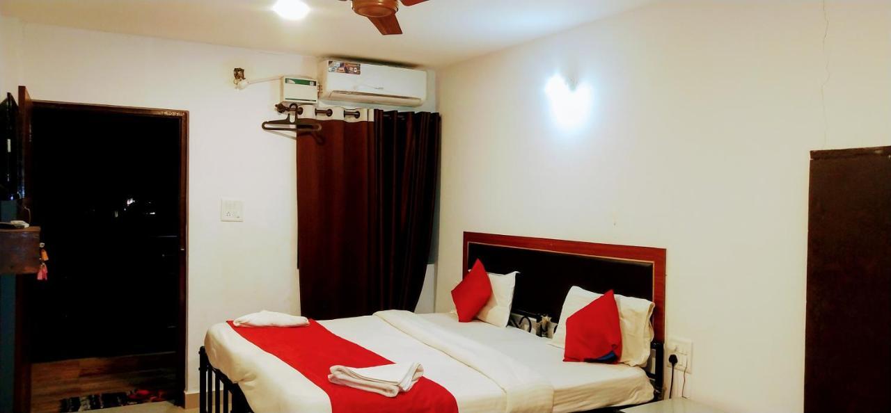 Fullmoon Beach Place Candolim Εξωτερικό φωτογραφία