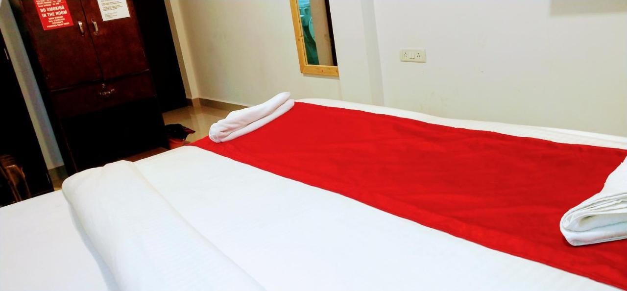 Fullmoon Beach Place Candolim Εξωτερικό φωτογραφία
